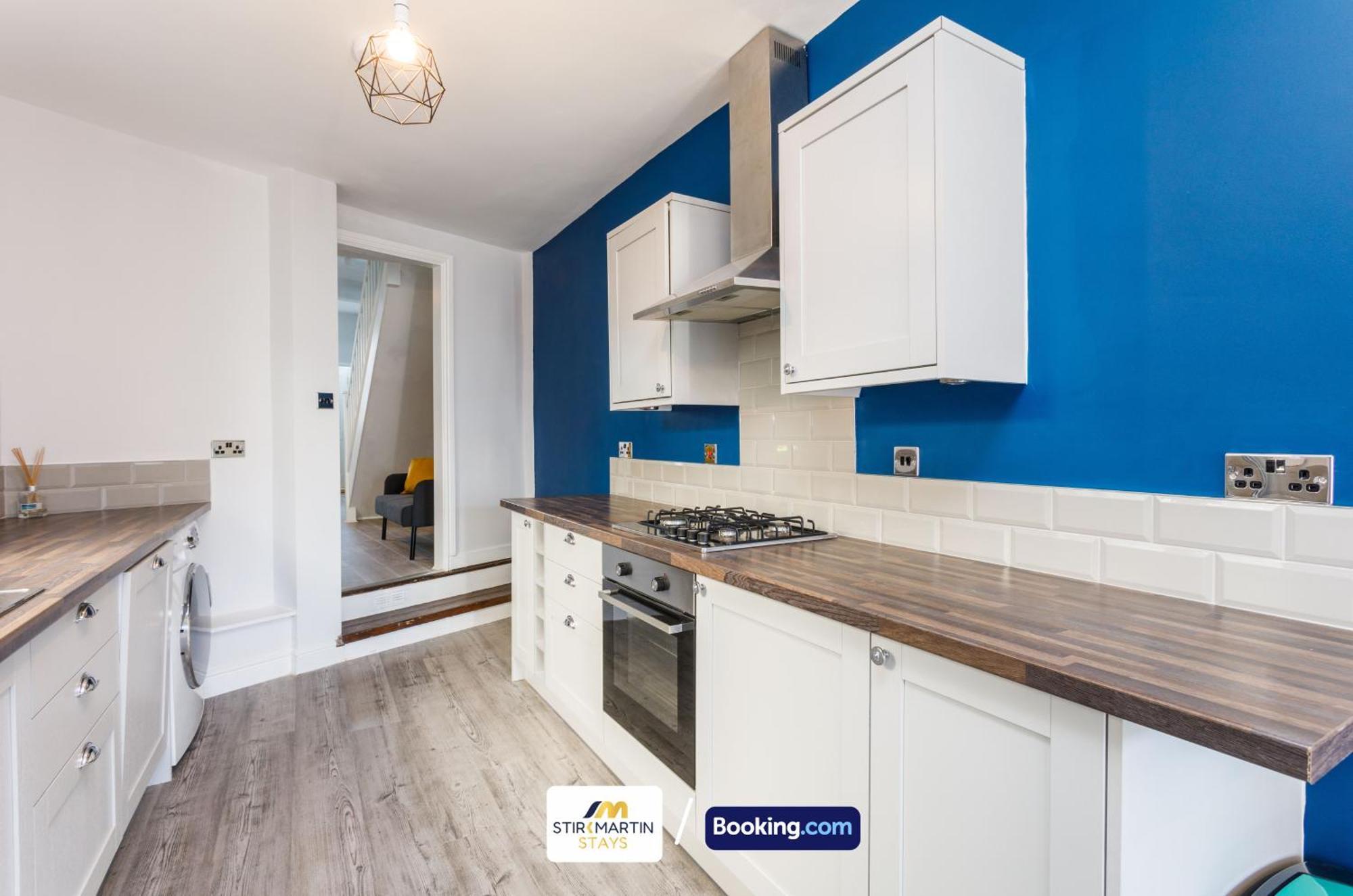Comfy 3Bed House By Stirkmartin Stays Short Lets & Serviced Accommodation Cardiff With Free Parking & 8Mins To City Centre Eksteriør bilde