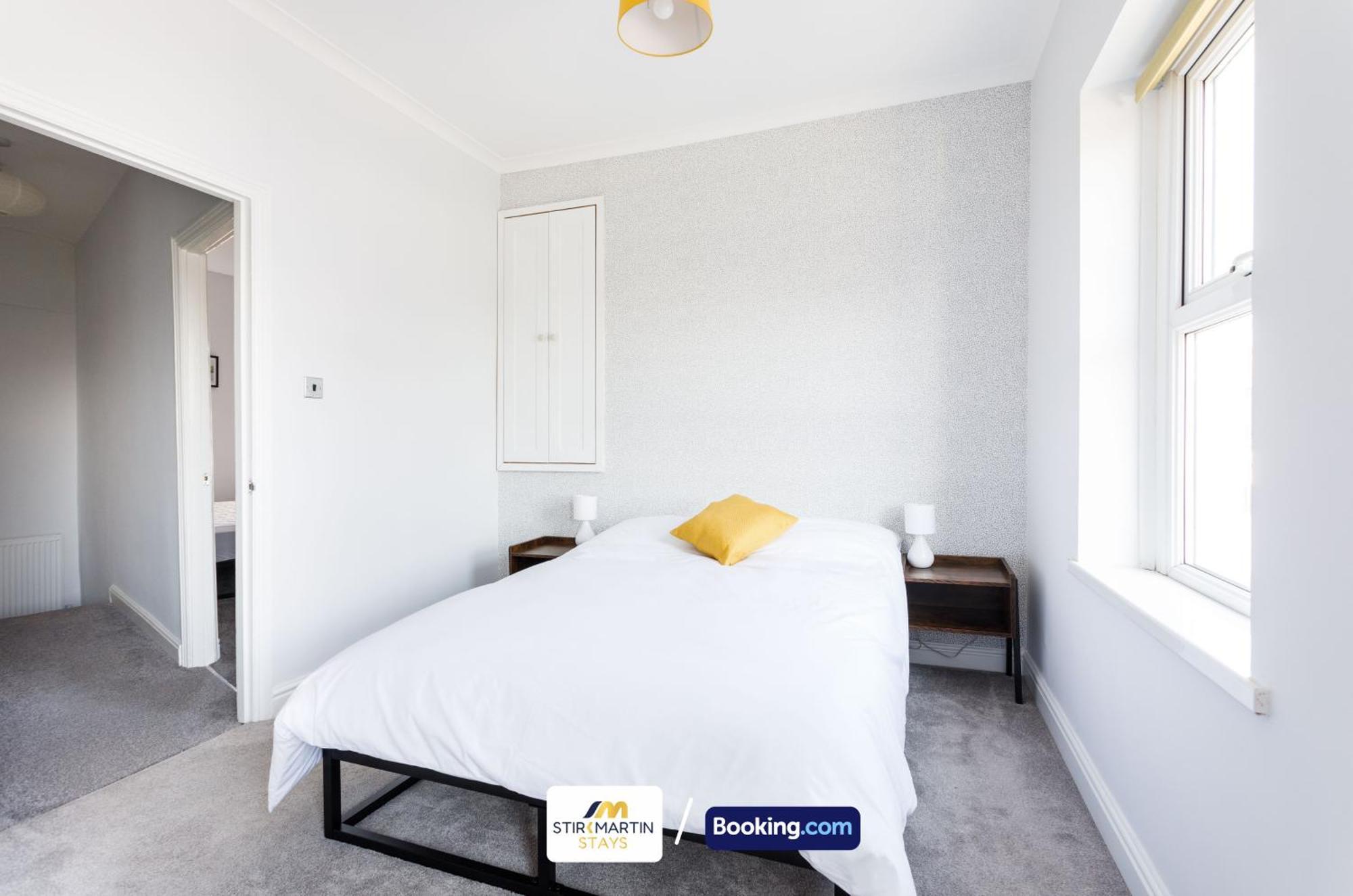 Comfy 3Bed House By Stirkmartin Stays Short Lets & Serviced Accommodation Cardiff With Free Parking & 8Mins To City Centre Eksteriør bilde