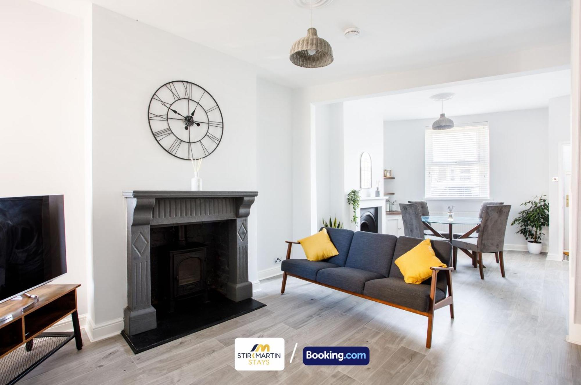 Comfy 3Bed House By Stirkmartin Stays Short Lets & Serviced Accommodation Cardiff With Free Parking & 8Mins To City Centre Eksteriør bilde