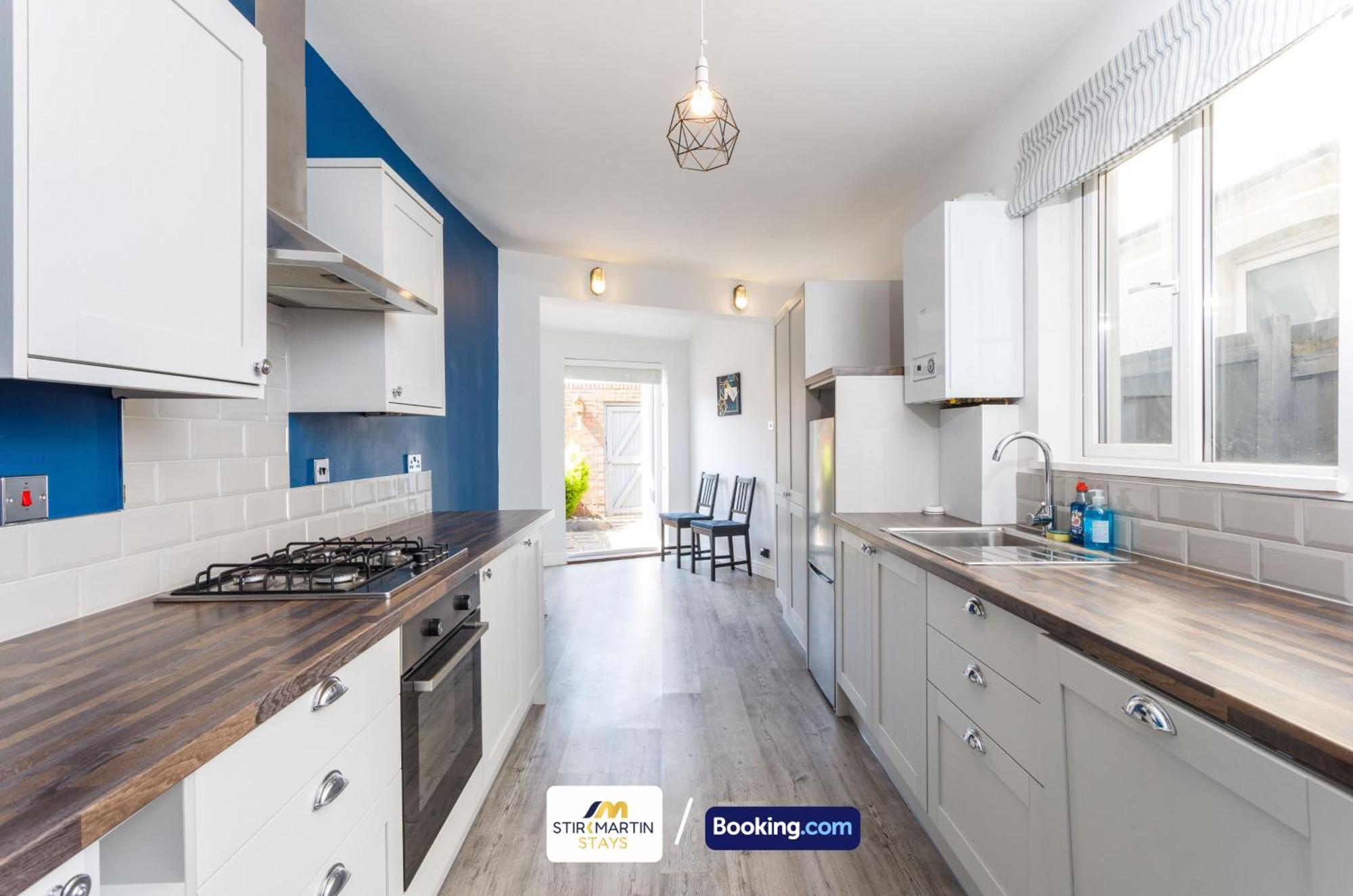 Comfy 3Bed House By Stirkmartin Stays Short Lets & Serviced Accommodation Cardiff With Free Parking & 8Mins To City Centre Eksteriør bilde