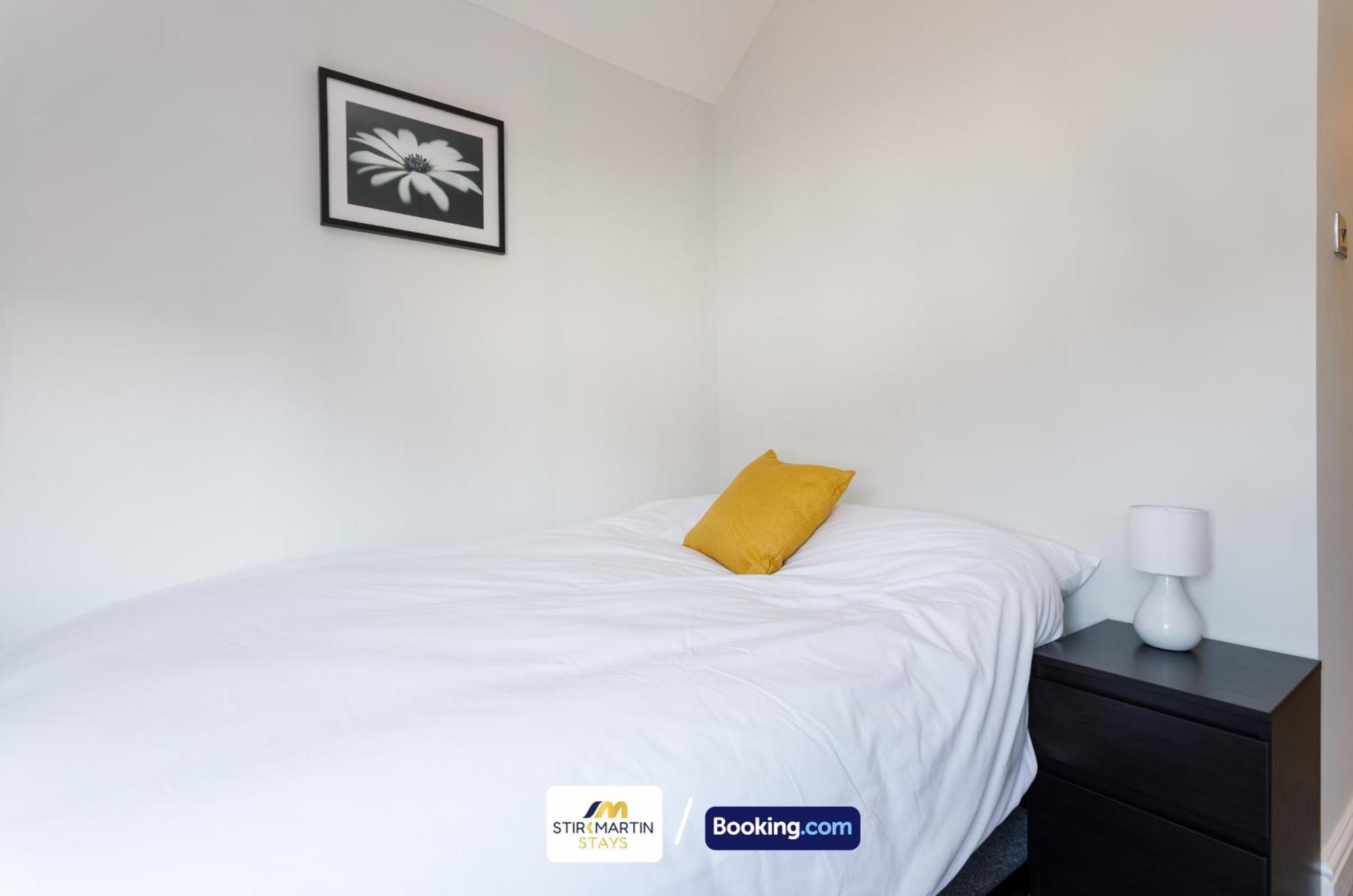 Comfy 3Bed House By Stirkmartin Stays Short Lets & Serviced Accommodation Cardiff With Free Parking & 8Mins To City Centre Eksteriør bilde